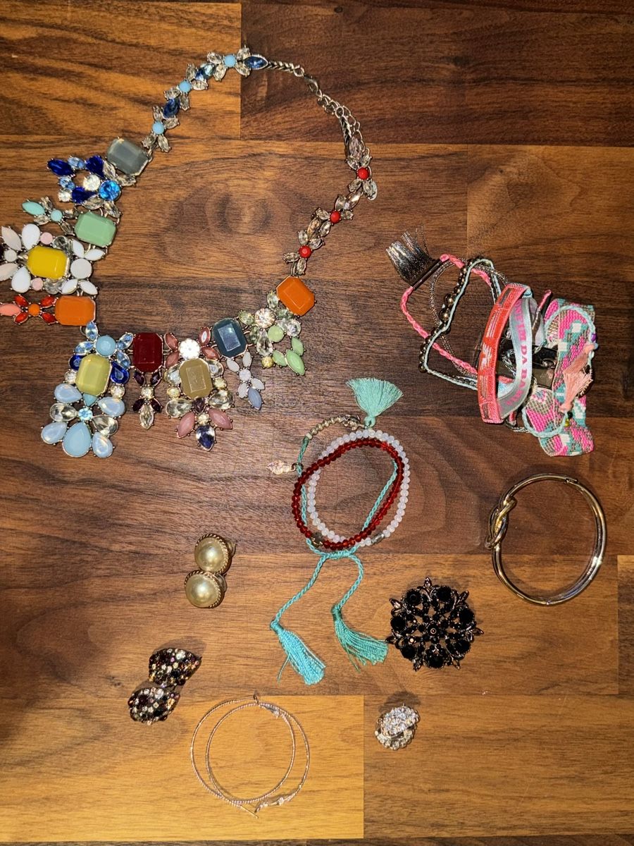Colliers: Schmuckset Modeschmuck – D'occasion à Frenkendorf par anbo1989