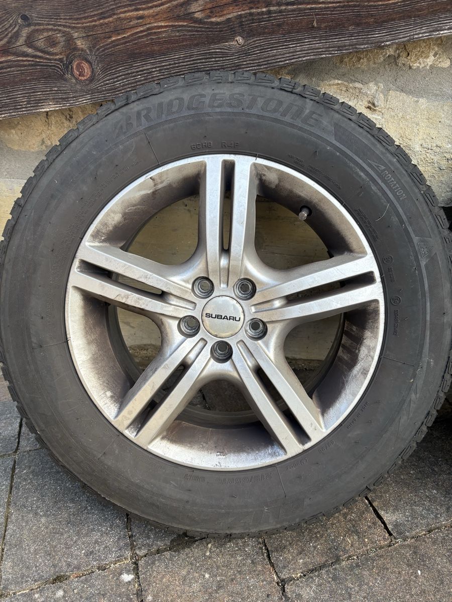 Pneumatici & Ruote complete: Winterräder Subaru Forester 16 Zoll – Usato da Hellikon venduto da lui_cgg2 1