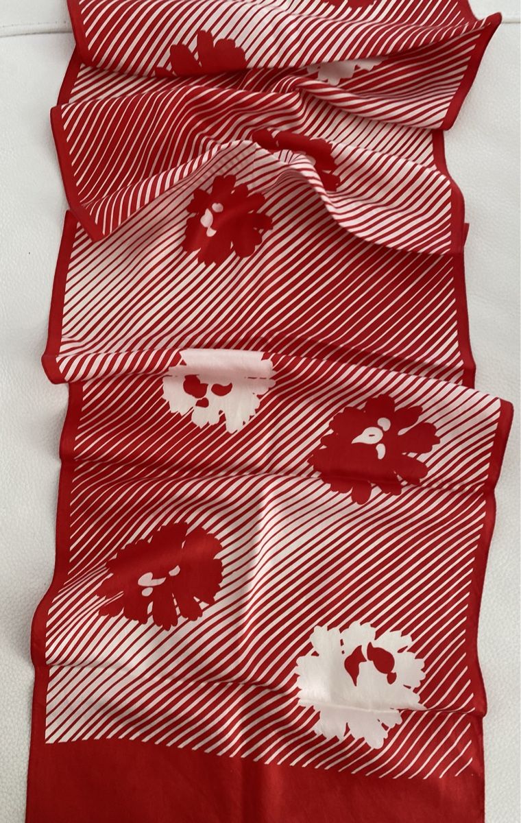 Foulard & Sciarpe: Seiden Schal 🌸 – Usato da Opfikon venduto da Luis144 3