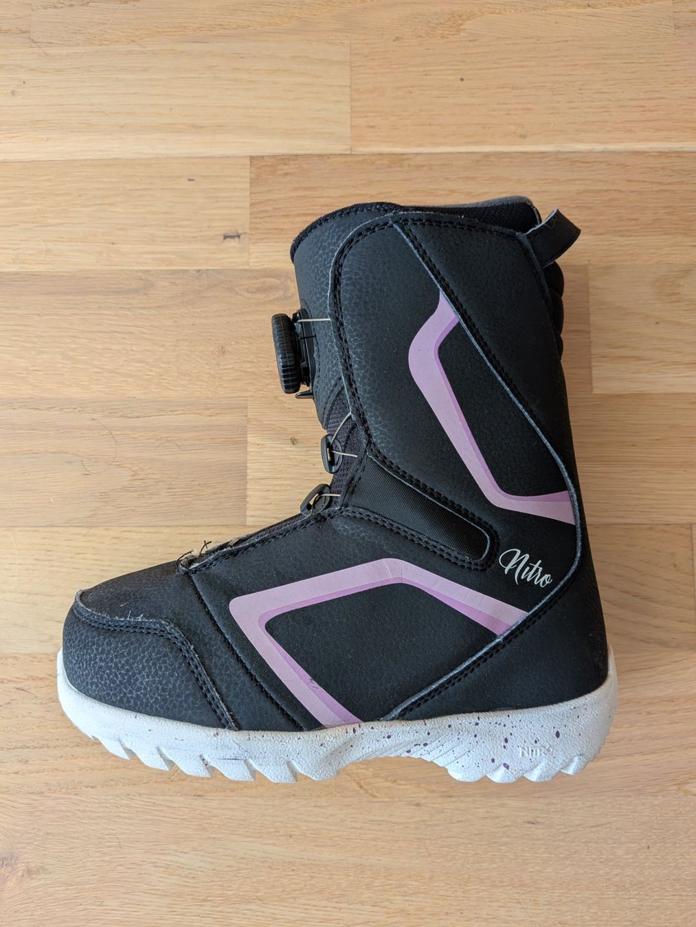 Snowboard Nitro Chaussures filles: Nitro Snowboardschuhe Gr. 34 – D'occasion à Klosters par Cloitsch 1