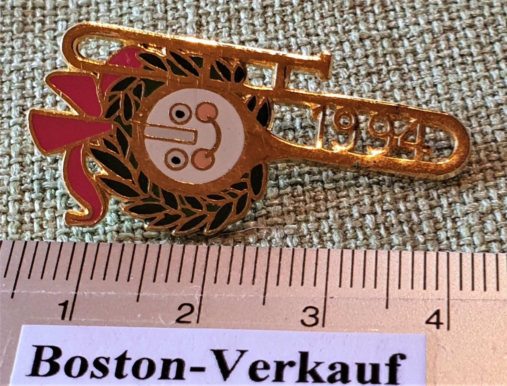 Plaketten & Abzeichen: E093 - Pin Schweizer Posaunentag 18./19. Juni 1994 – Gebraucht aus Reinach BL von Boston-Verkauf 1