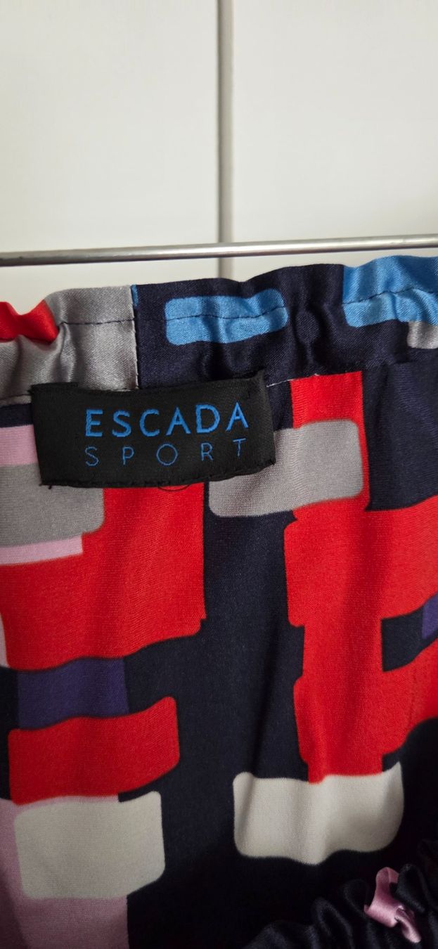 Escada Camicette: Escada Sport Bluse, Grösse M – Usato da Hellbühl venduto da Veci02 1