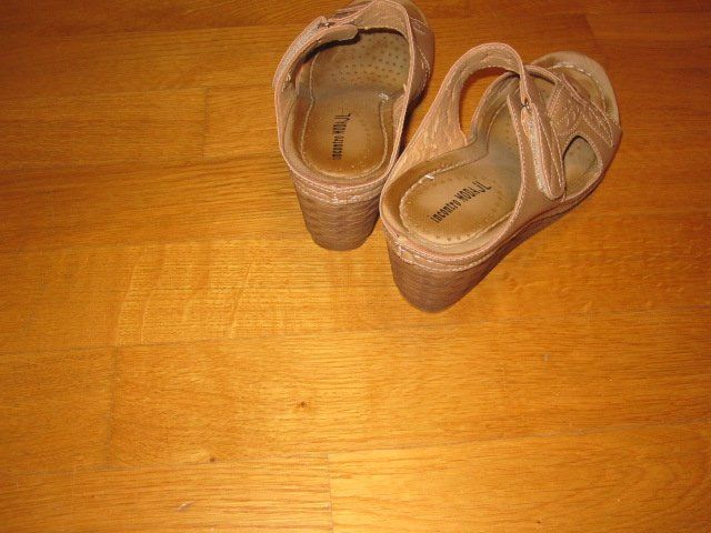 Scarpe da donna: Sommerschuhe – Usato da Ehrendingen venduto da salvi1995 2