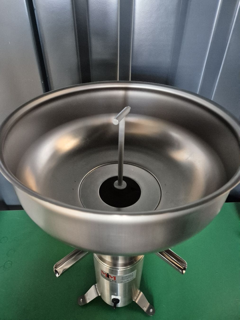 Toutes les machines: Milchseparator  Edelstahl  130 L / Std. – Neuf avec emballage d'origine à Eschlikon TG par Meierhofer-Inox 2