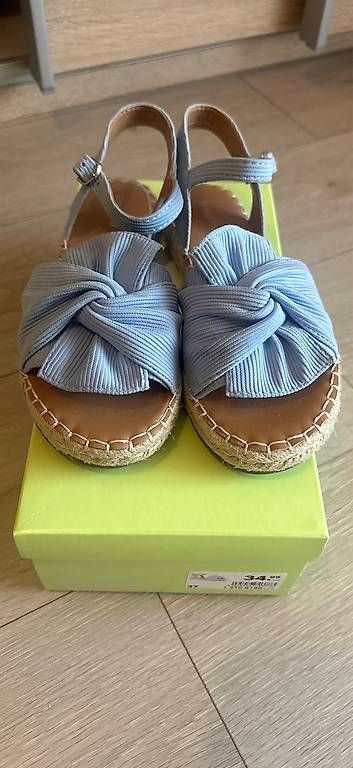 Damenschuhe: Sandalettes neuves bleu ciel – Gebraucht aus Grand-Lancy von ssa_k59z