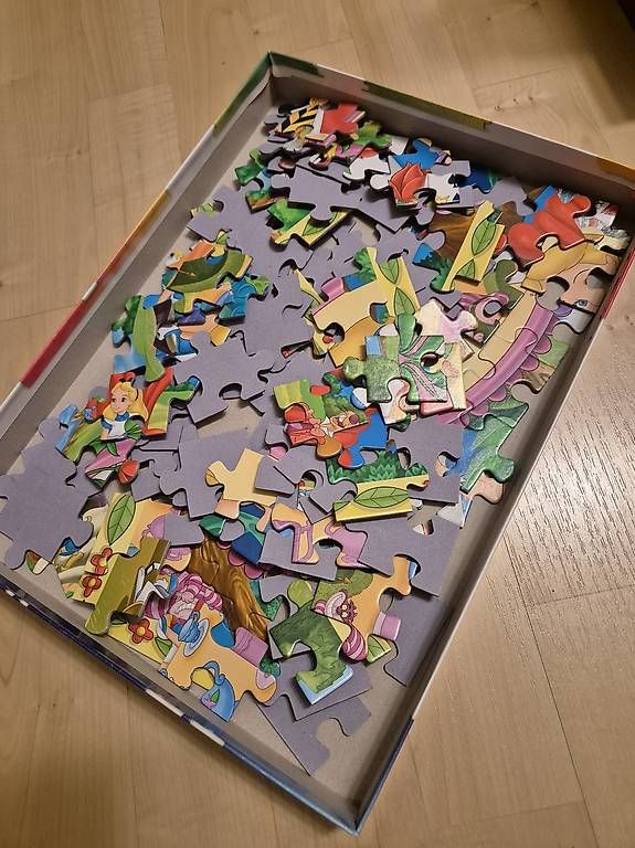 Puzzles: Alice im Wunderland Puzzle 104 Teile  – Gebraucht aus Langenthal von hab_zw5p 2