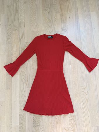 REFORMATION rotes Kleid Grösse S Glockenärmel guter Zustand