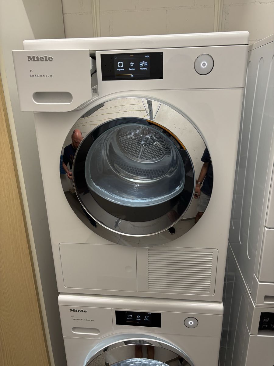 Miele Lavatrici: Waschturm Miele 9 kg Twin Dos  – Usato da Birmensdorf ZH venduto da ShoopAgent8903 3