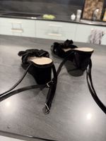 🖤 Schwarze High Heels / Sandaletten mit grosser Schleife