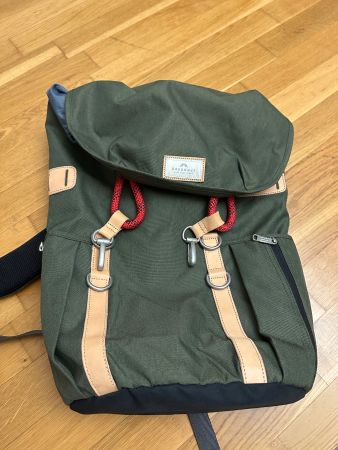Doughnut Rucksack Farbe Oliv