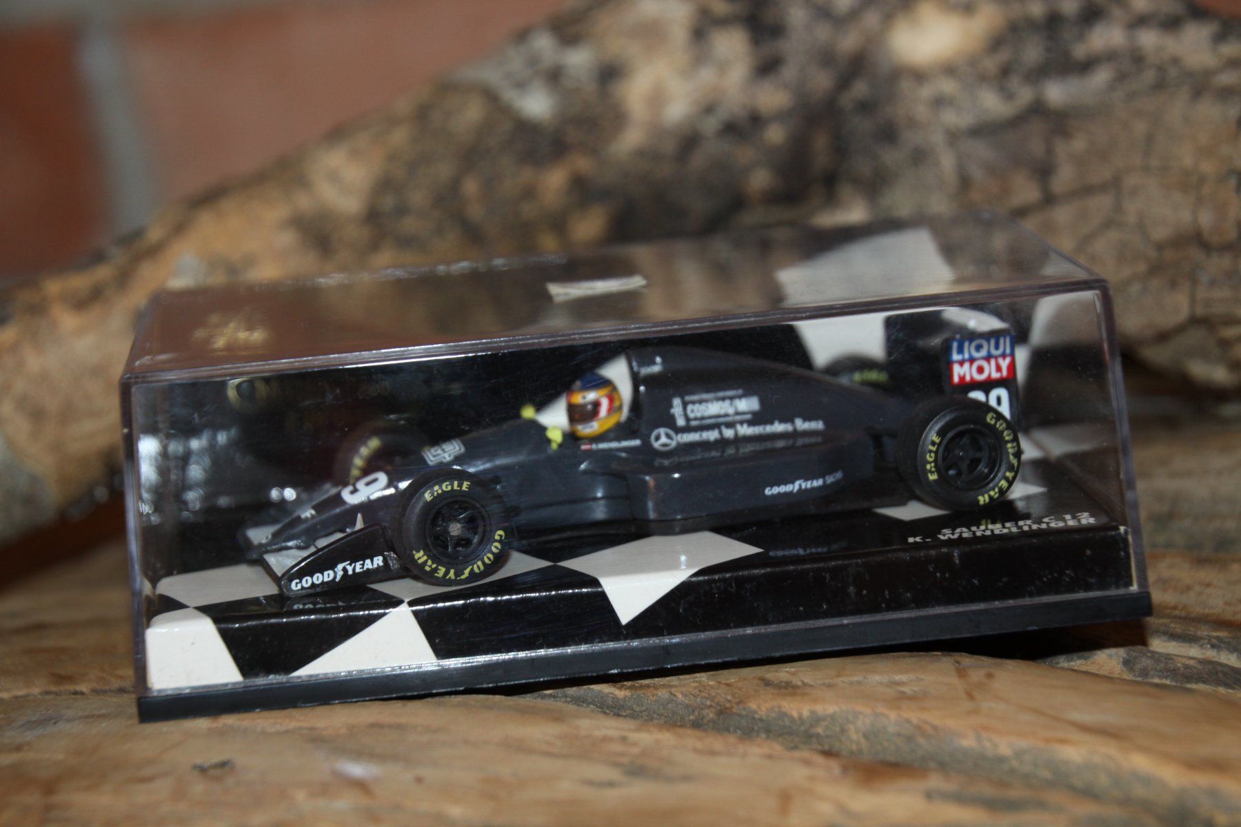 Minichamps Modellini d'auto: MiniChamps | Formel 1 | 1:43 | Karl Wendlinger – Nuovo (secondo la descrizione) da Wangen an der Aare venduto da RareAndLimited 2