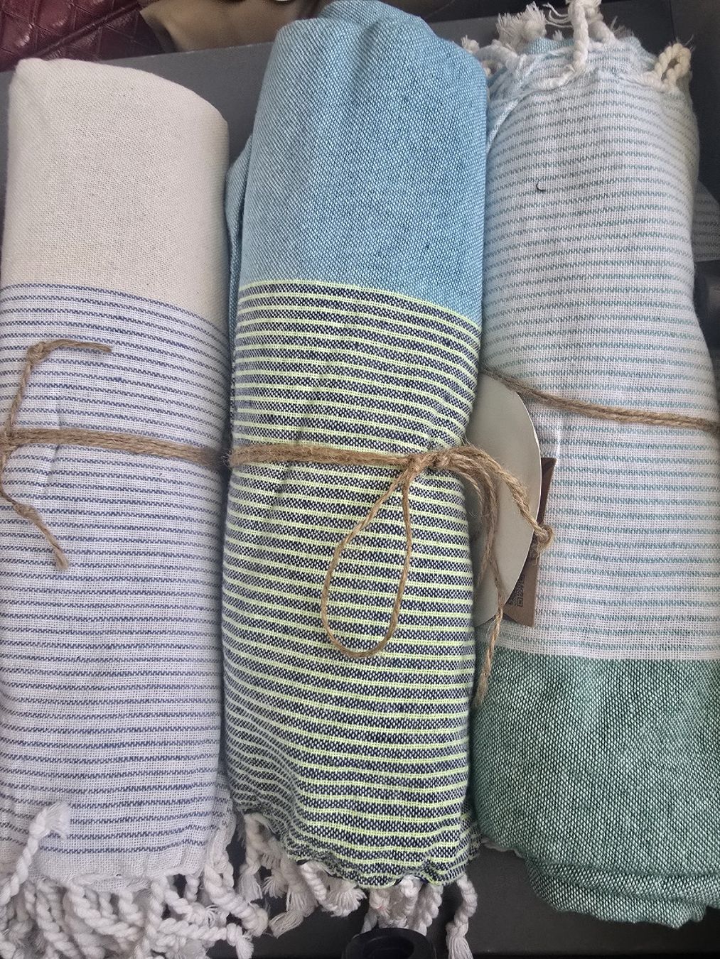 Linge de lit: Fouta de plage – Neuf avec emballage d'origine à prilly par amelbara 3
