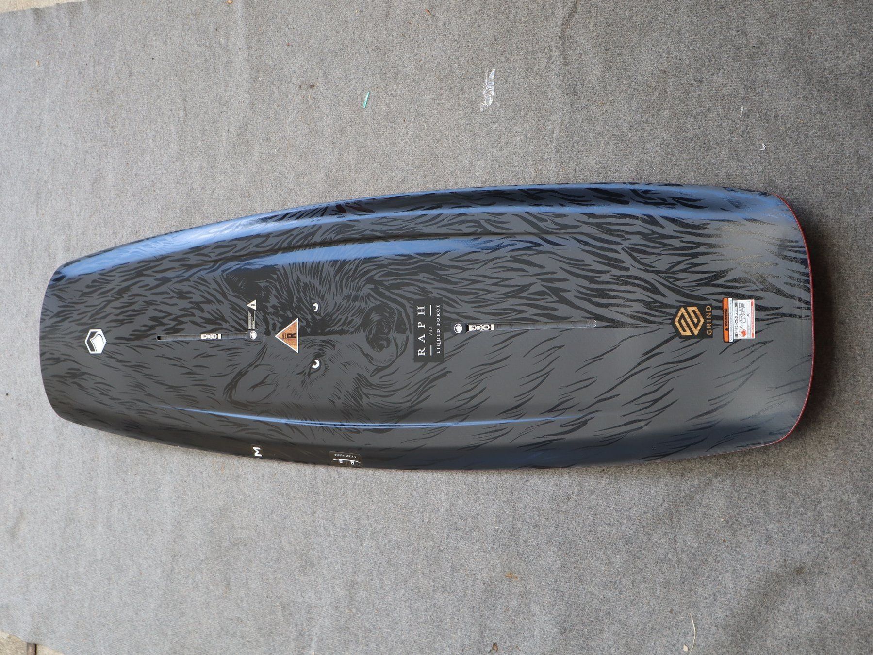 Tavole da surf e di nuoto: Top Wakeboard Liquid Force 143 – Nuovo e nell'imballaggio originale da Lenzburg venduto da Threesixty