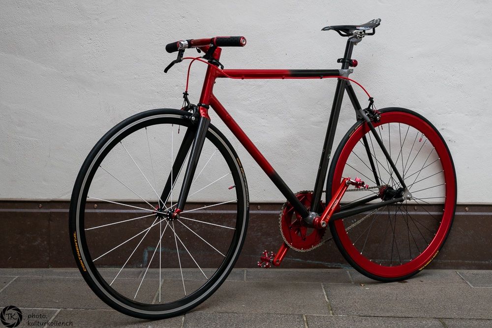 Specialized Biciclette: Spezial Kuztom Berlin Singlespeed – Usato da Winterthur venduto da Pantoffelkino