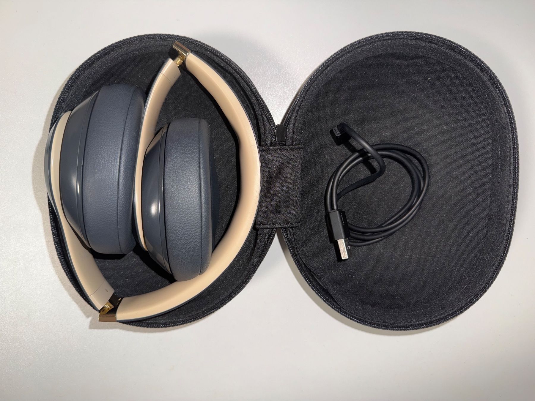 Beats Cuffie: Beats Studio3 Kopfhöhrer – Usato da St. Gallen venduto da edihida 7