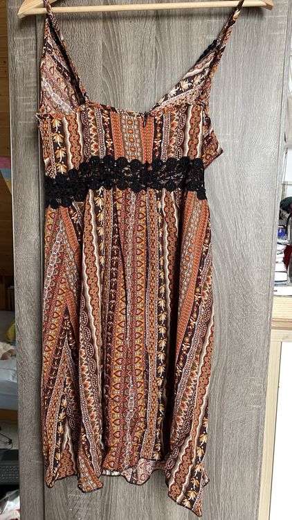 Robes: Neues Sommerkleid, Grösse M, mit Spitze - Top Zustand! – D'occasion à Wila par anr_7hd7 2