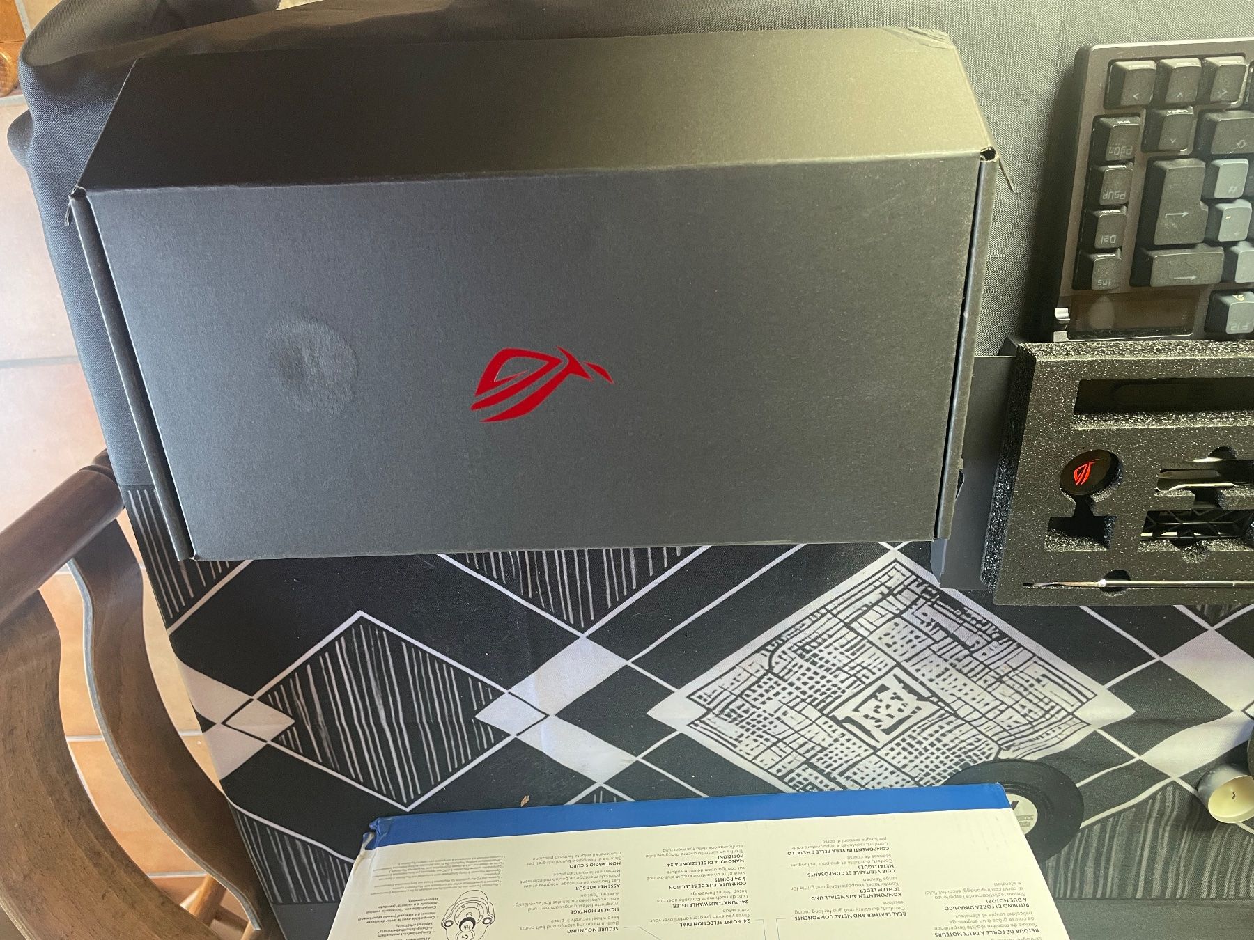 Tastiere: Clavier mécanique compact ROG avec RVB, bon état – Usato da Aubonne venduto da gue_th7b 2