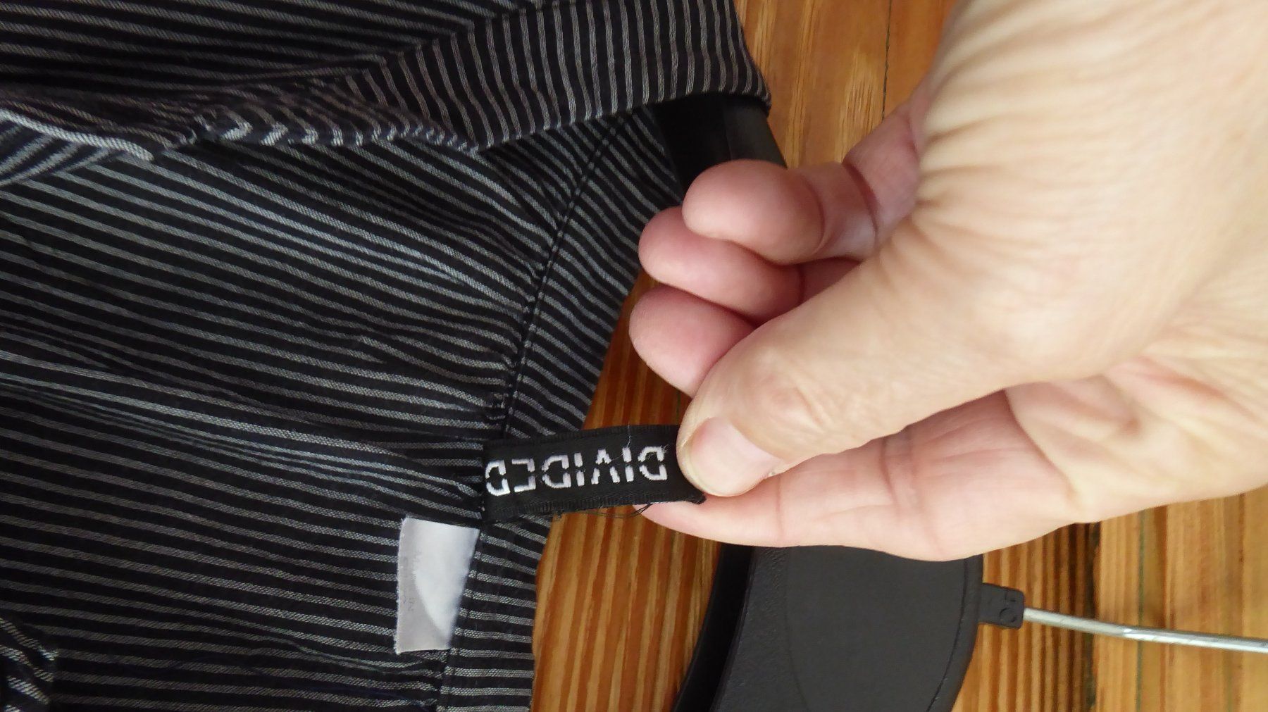Camicette: Bluse 3/4 arm Gr 42 DIVIDE H&M – Usato da Sargans venduto da Benziner 4