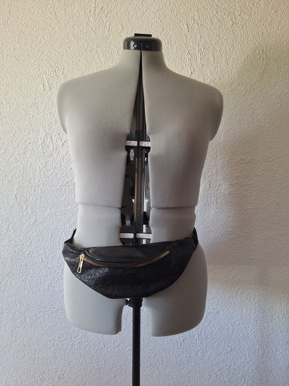 Sacs femmes: Glitzer Bauchtasche – D'occasion à Teufenthal AG par boebe071 1