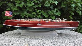 Sehr schönes, in Museumssqualität gebautes Holzboot