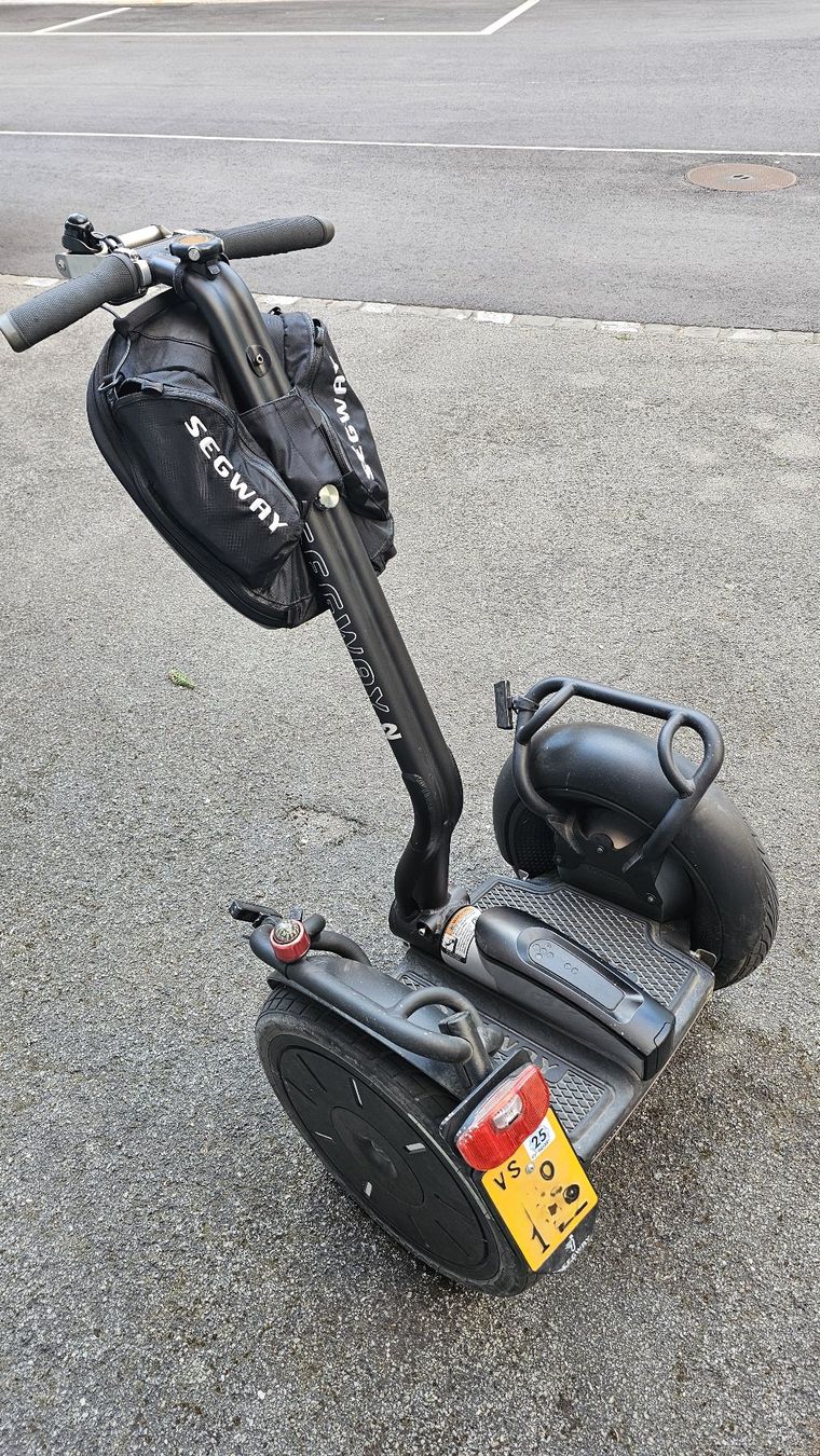 Elektromobile: Segway PT i2 – Gebraucht aus Brig von sch_dny7 3