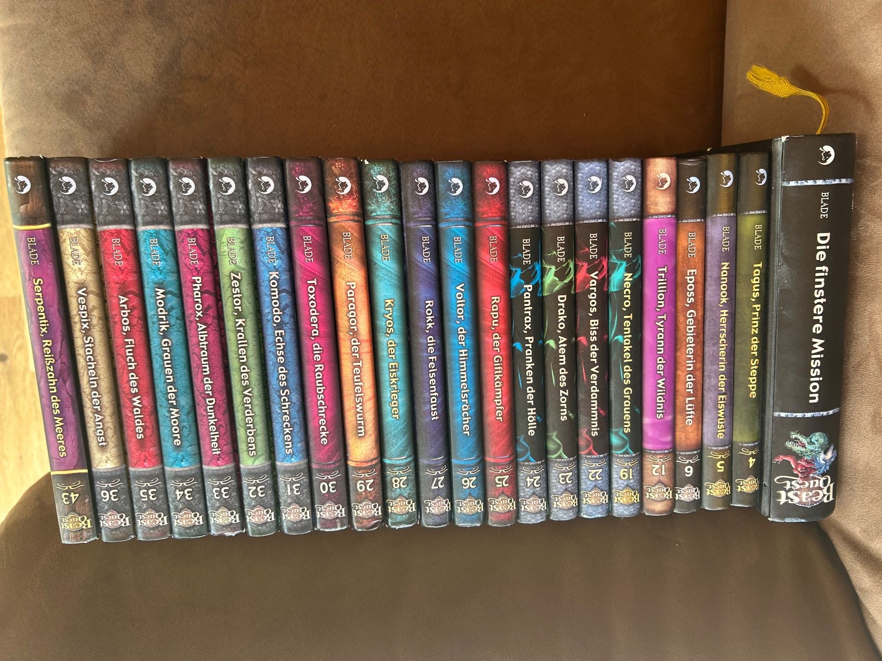 Bücher: Beast Quest 24 Geschichten – Gebraucht aus Ersigen von B70 1