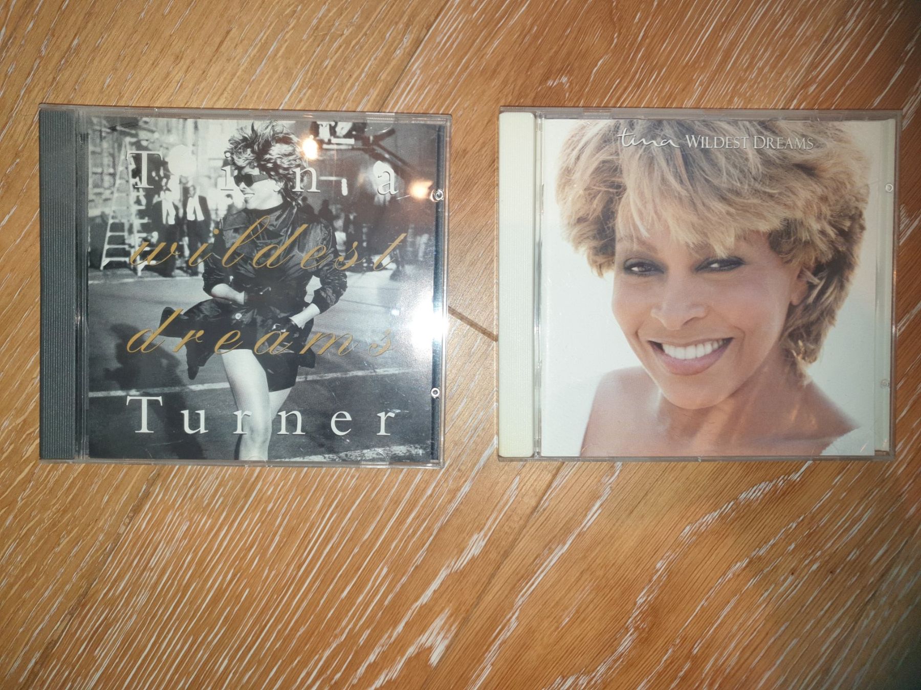 CD: 2x CD Tina Turner – Usato da Baar venduto da Liebherrbagger
