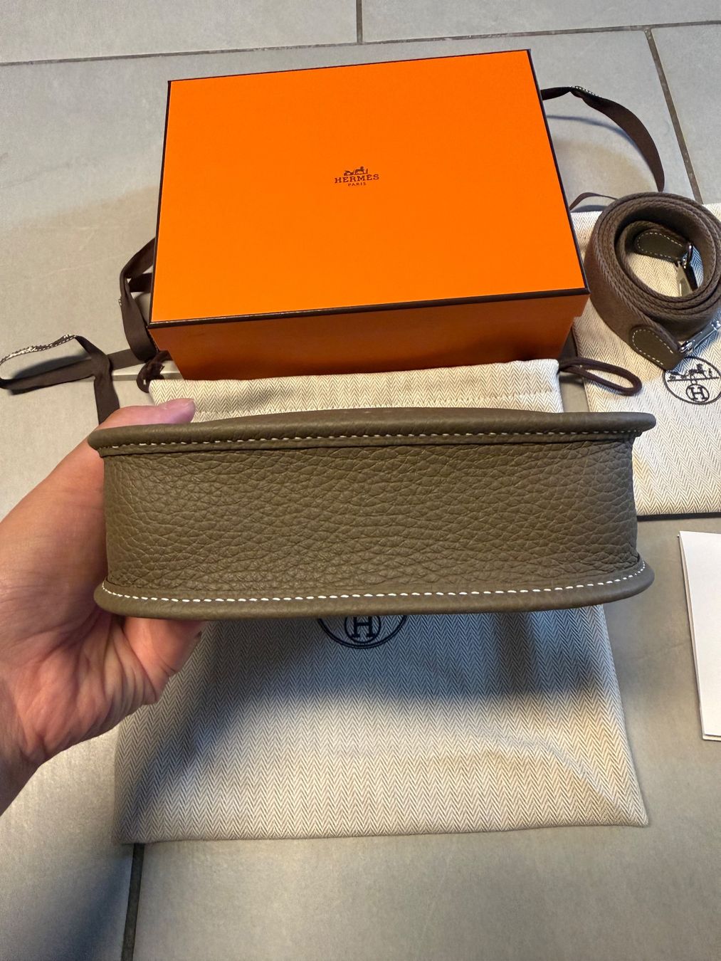 Taschen für Damen: Hermès Evelyne 16 Amazone - Etoupe - NEU – Neu und originalverpackt aus Wallisellen von Leilyc 6