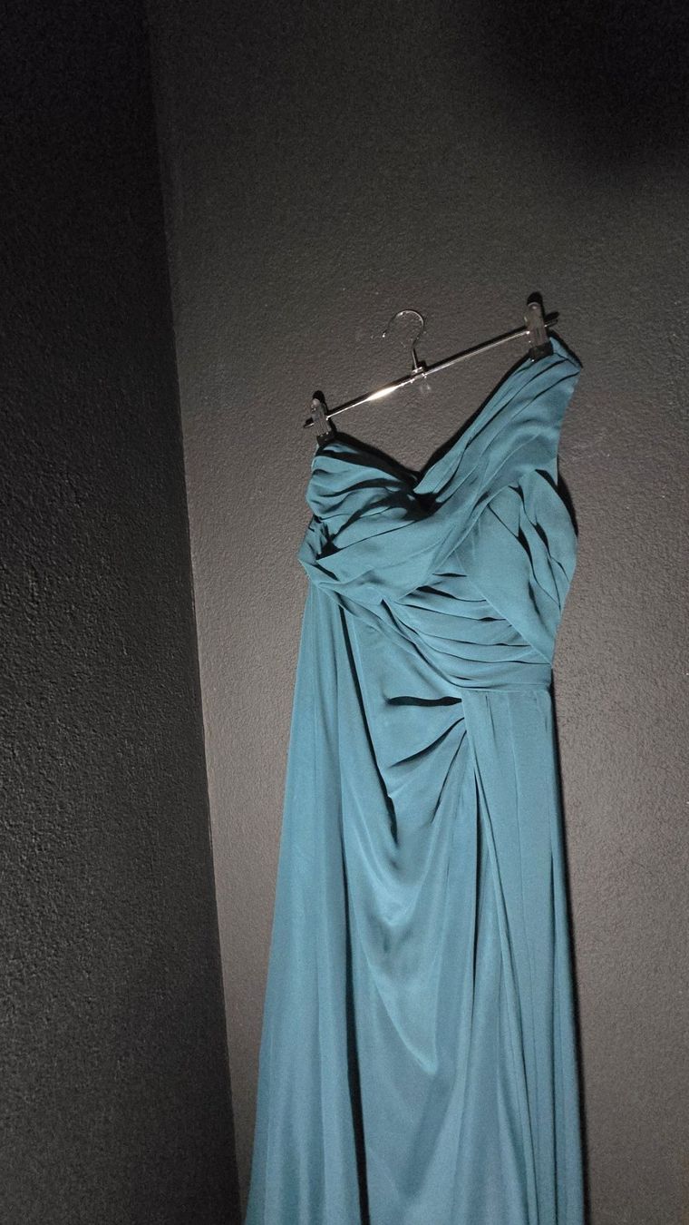 Vestiti: Wunderschönes, langes, dunkelgrünes Abendkleid, Gr. 36 – Usato da Basel venduto da sca_52mn 1
