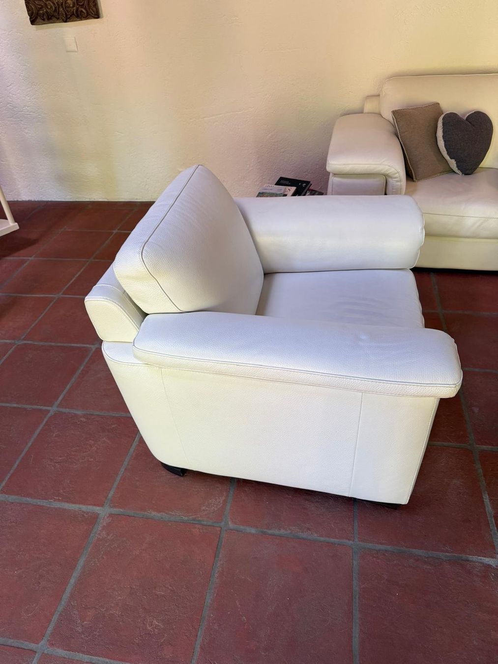 Natuzzi Poltrone: Sessel Leder weiss guter Zustand – Usato da Zürich venduto da MarcelsGame 3