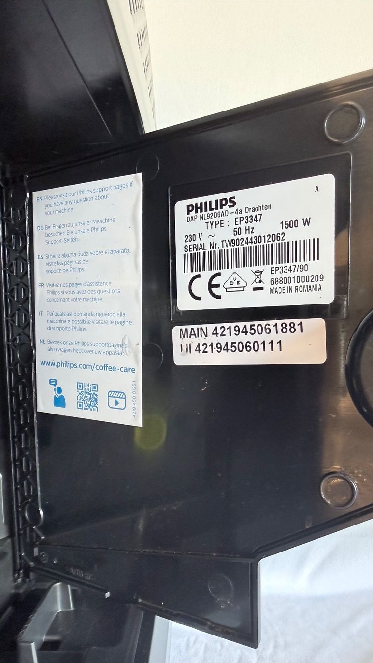 Philips Macchine per caffè & Macchine per espresso: Philips EP 3347 Vollautomat – Usato da Basel venduto da stalders72 4