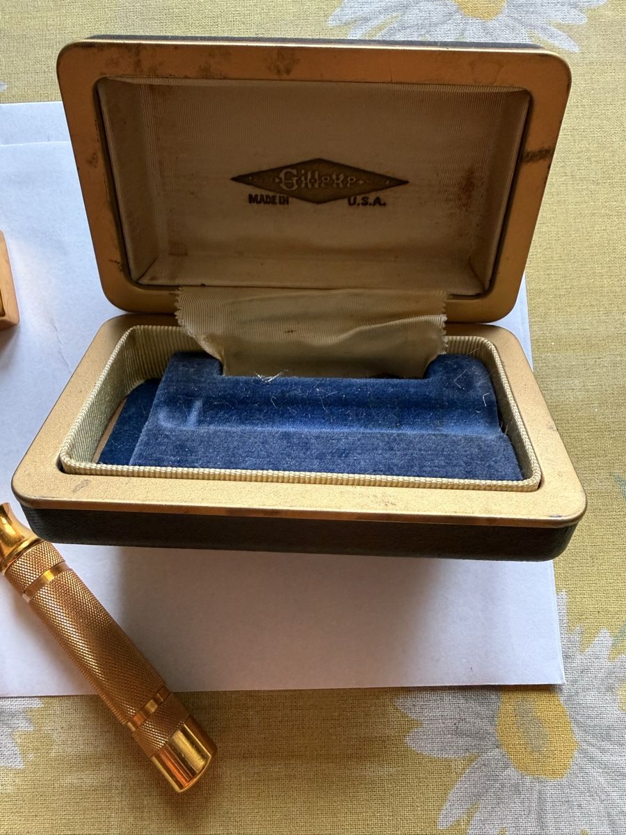 Gillette Rasoi & Lamette da barba: Vintage Gillette Set mit Box – Usato da Basel venduto da balenadelfino 3