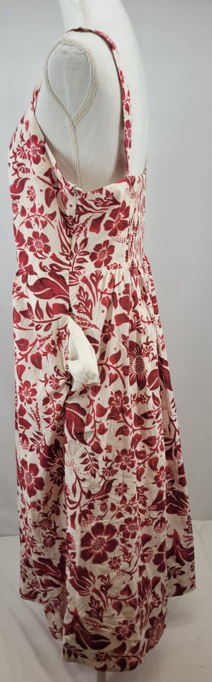 Caroll Kleider: CAROLL Robe fleuri blanc/rouge été - Taille 44 – Gebraucht aus Lausanne von PlusValue_Lausanne 1