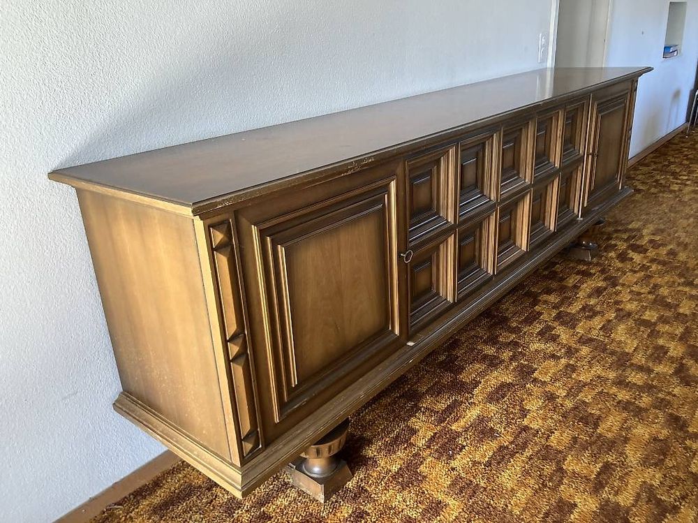 Buffets: Buffet im englischen Landhausstil – D'occasion à Zürich par Wintersun 1