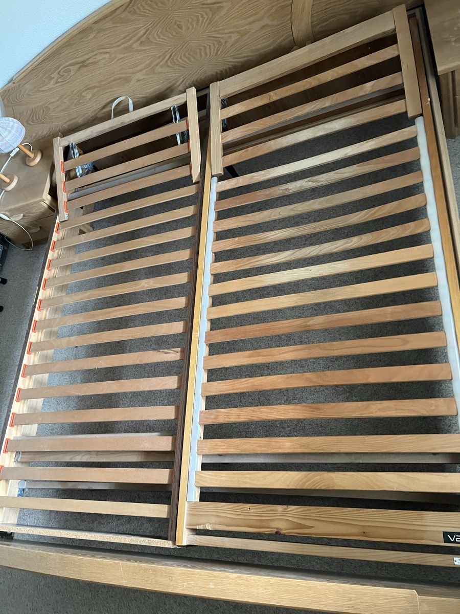 Lits: Bett / Doppelbett – D'occasion à Ehrendingen par nz9_y29p 1