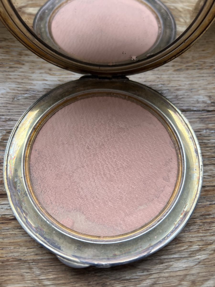 Make-up: Puderdose 800 Silber – Usato da chur venduto da Ika11 7