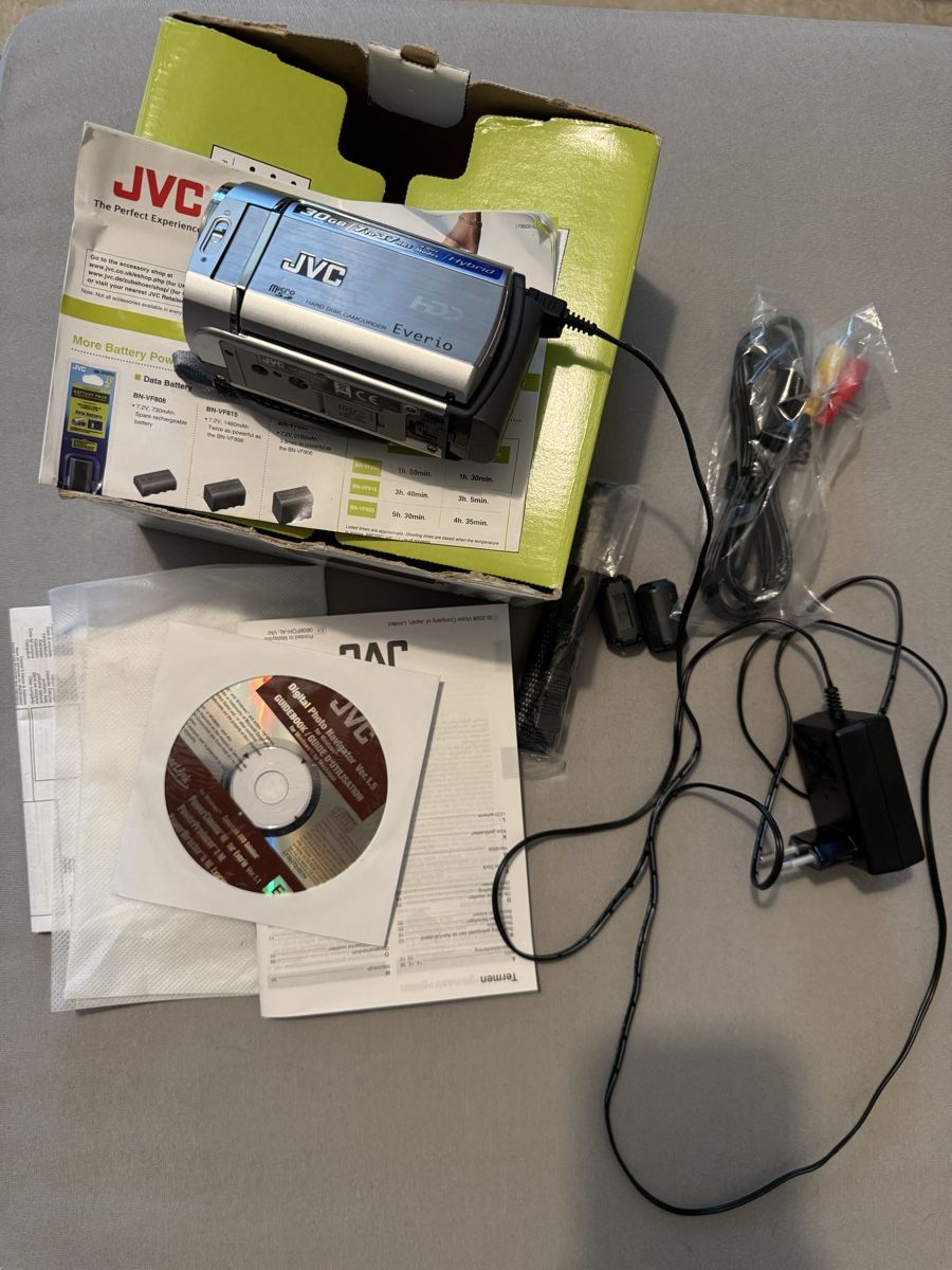 JVC Videocamere: JVC Everio GZ-MG330HE Hard Disk  – Usato da Niederbipp venduto da yar_tf6f