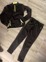 Schwarzer KIPSTA Trainingsanzug Gr.146/152