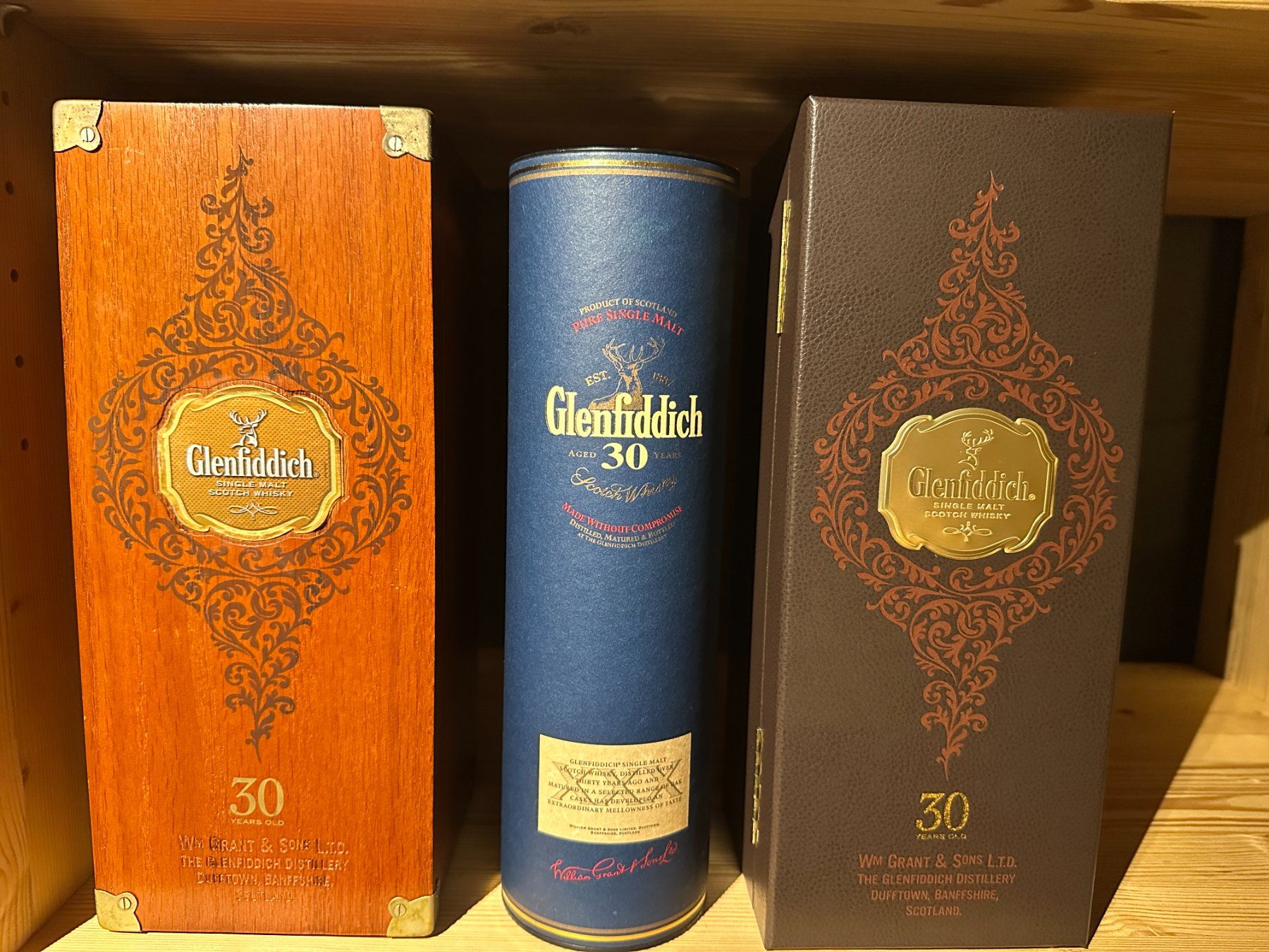 Glenfiddich Bevande alcoliche: 3x Glenfiddich 30 Years – Nuovo (secondo la descrizione) da Gossau SG venduto da Tinu1972.
