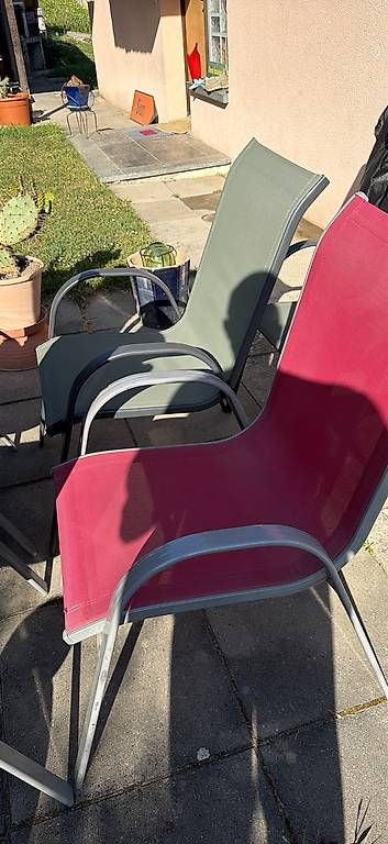 Set di tavolo e panche: Set de 8 chaises  – Usato da Arvillard (Salins) venduto da Taniguchi 3