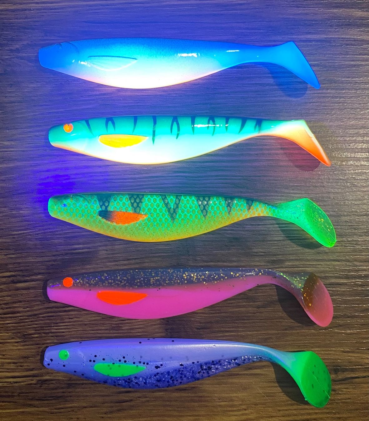 Esche: BALZER Shirasu UV Booster Shad 13 cm - Set – Nuovo e nell'imballaggio originale da Widnau venduto da Fishingtackle_Oggy 1