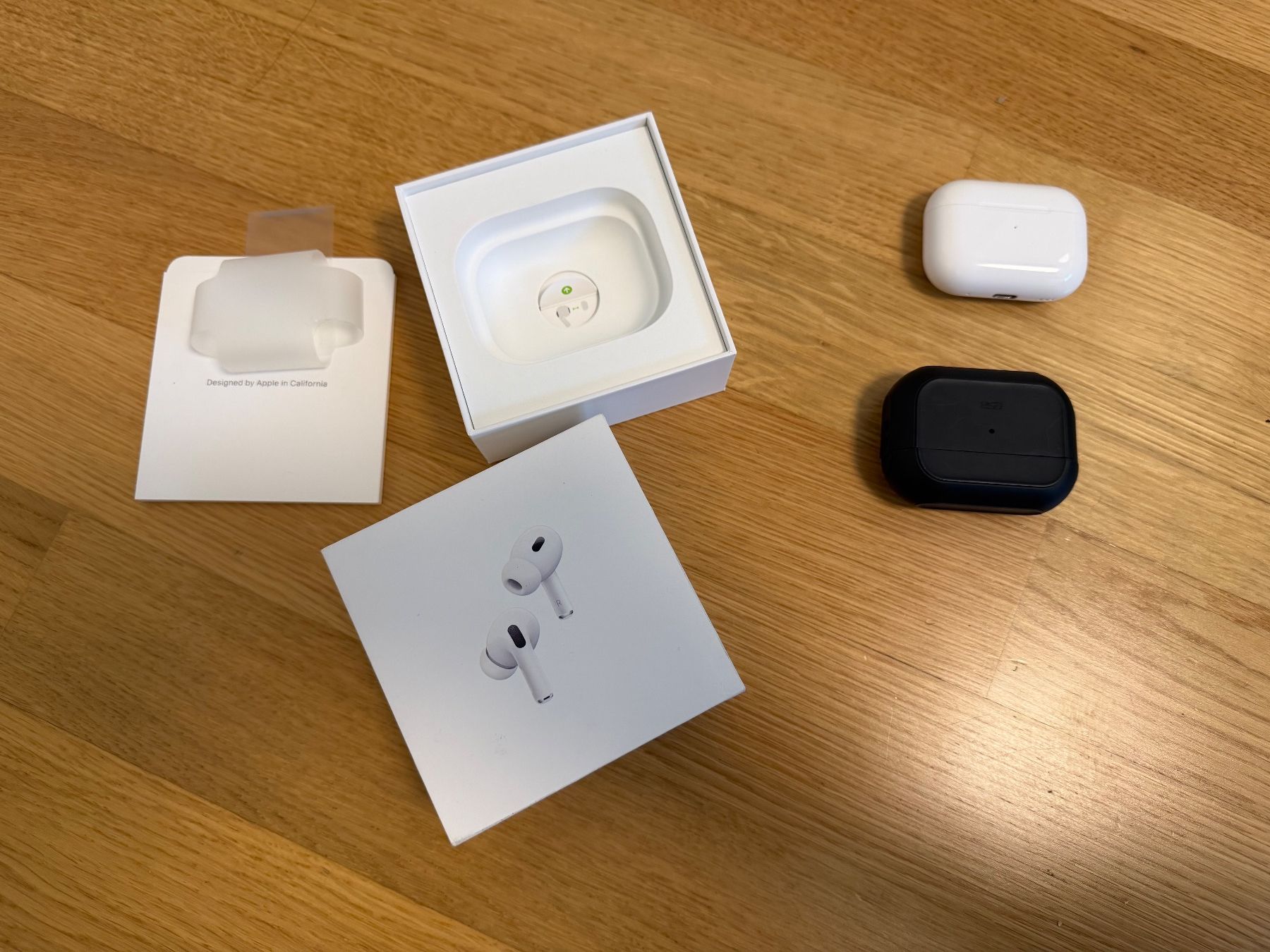 Apple Cuffie: Airpods Pro 2 USB-C mit Zubehör – Usato da Steinhausen venduto da andreicon