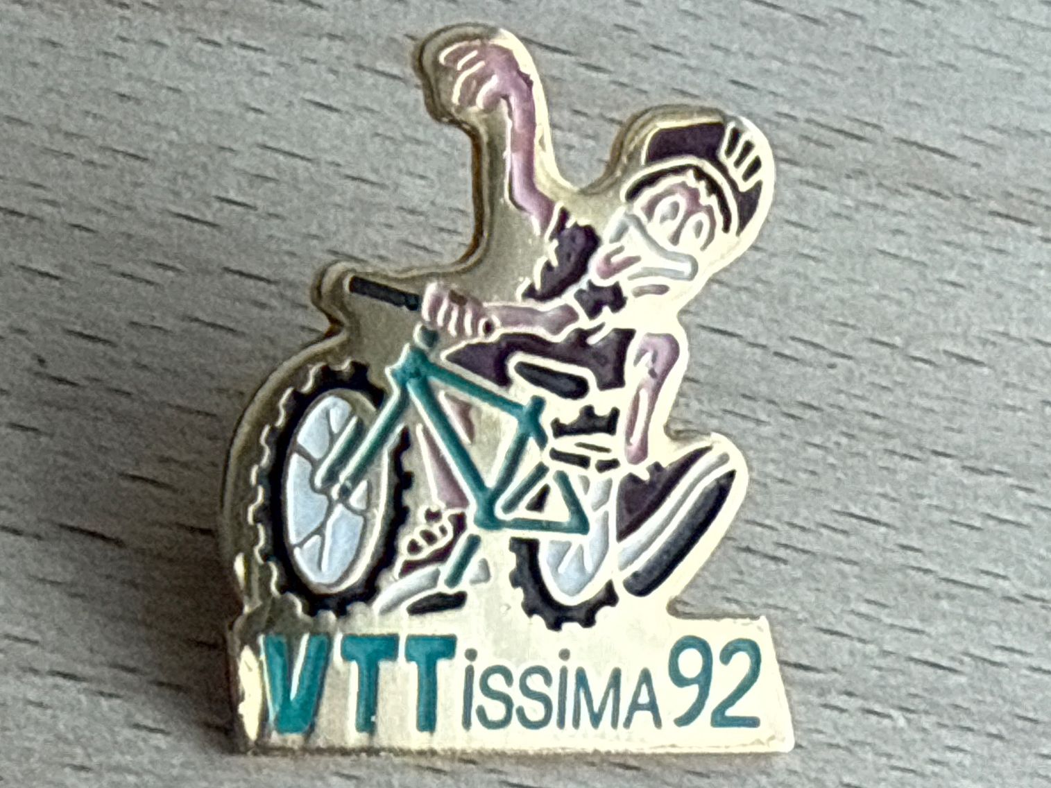 Placchette & Badge: Pin VTTissima 92 – Usato da Glattbrugg venduto da Schweigmatt