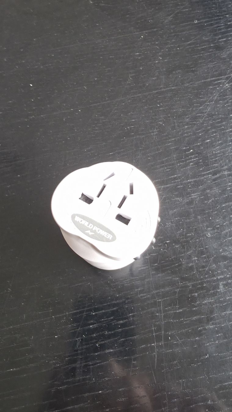 Laufwerke & Adapter: World Travel Adapter – Neu (gemäss Beschreibung) aus Zürich von Tornadorey 3