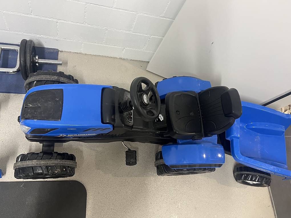 Trattori: Traktor, Rolle Toys Frontlader – Usato da Mülligen venduto da Laura_24 2