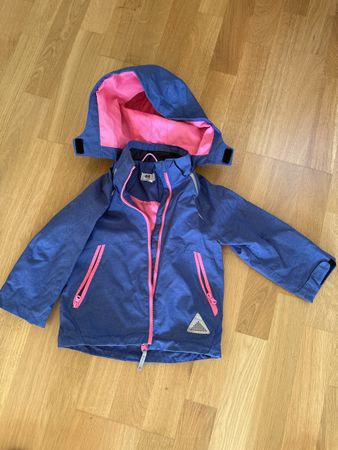 Praktische Allwetterjacke für Mädchen