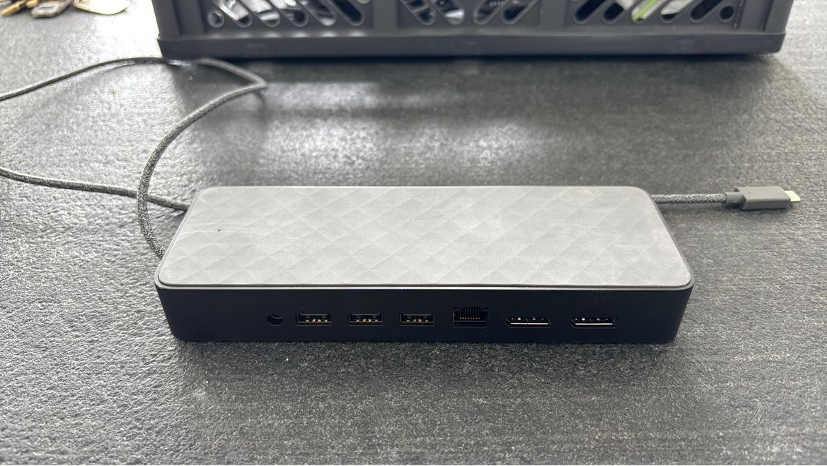 Hewlett Packard Dockingstation: USB-C Docking Station - Connect All Your Devices Now! – Gebraucht aus Cham von LoreM7