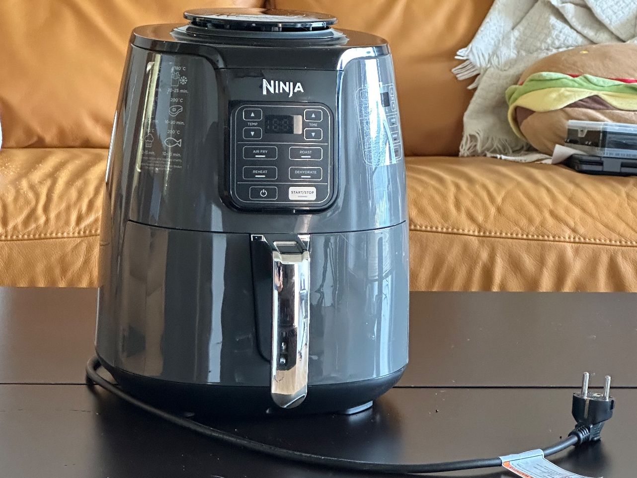 Küchengeräte: Ninja AirFryer AF100EU – Gebraucht aus Oberägeri von aka_skz8 1