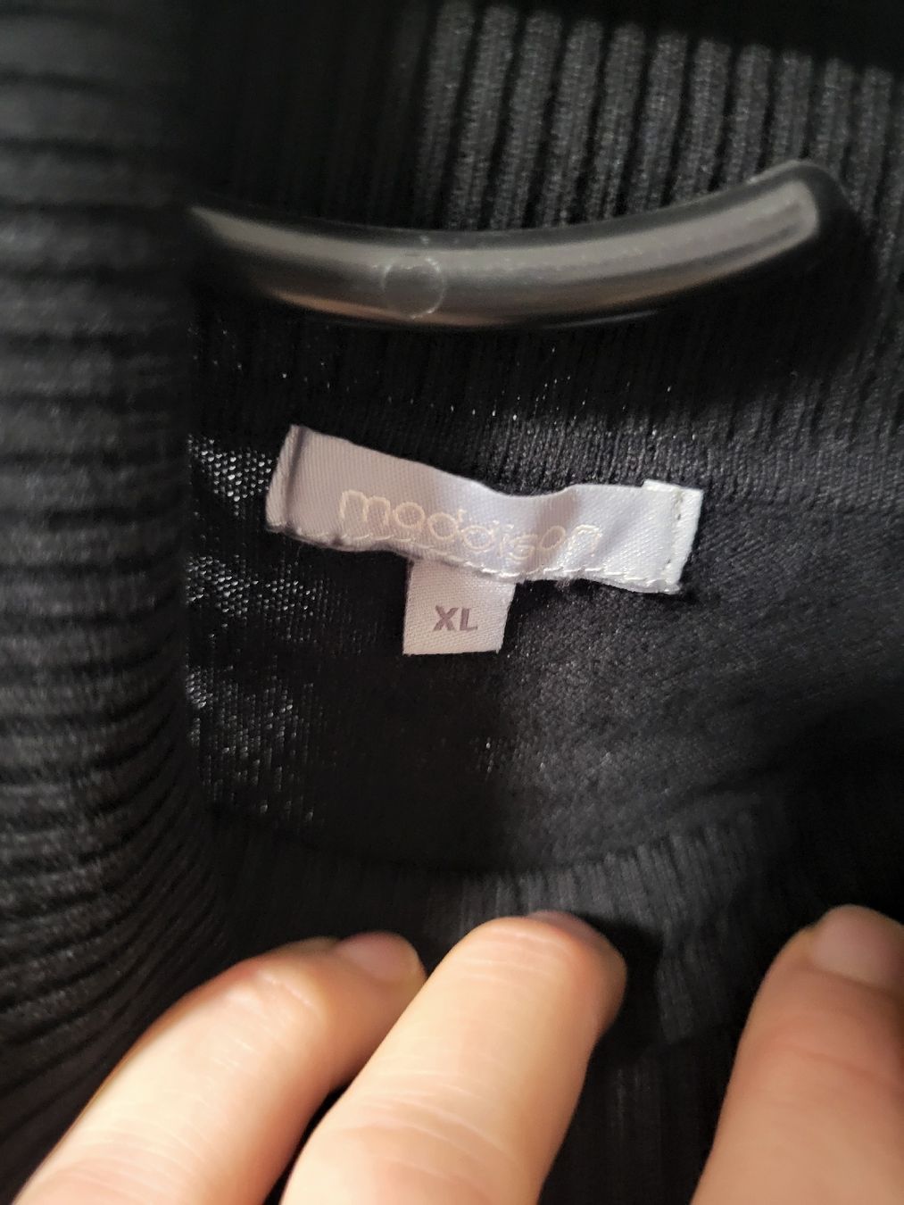 Maglioni & Felpe: Schwarzer Rollkragenpullover, Grösse XL, top Zustand! – Usato da Horriwil venduto da alusru87 2