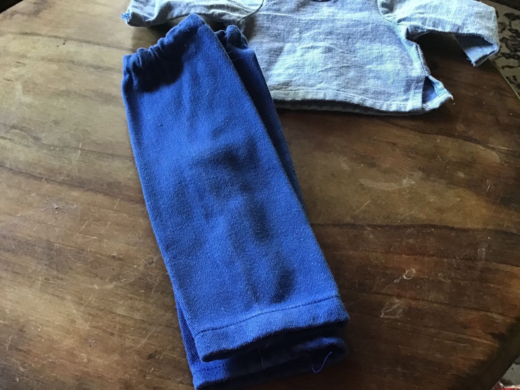 Bambole: Sasha Jeans Bluse und Hose – Usato da St. Gallen venduto da Goldlilly 2